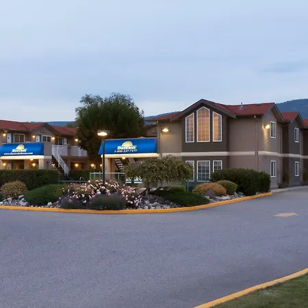 Days Inn By Wyndham Kelowna-3
