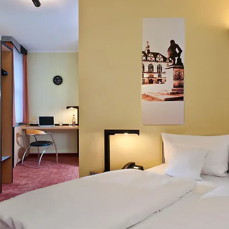 Tryp By Wyndham Halle-2