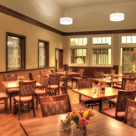 Hassayampa Inn-3