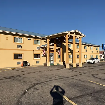 Americas Best Value Inn & Suites Sidney-3