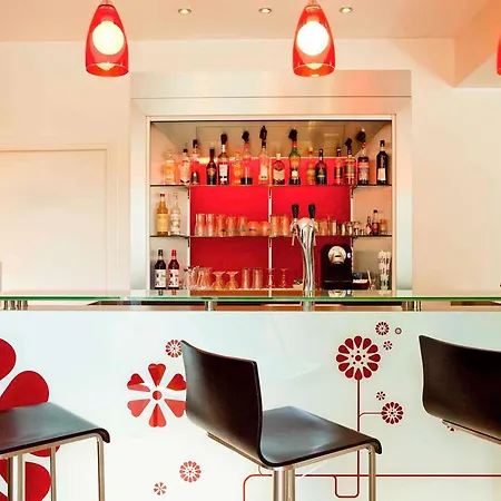 Ibis Senlis-2