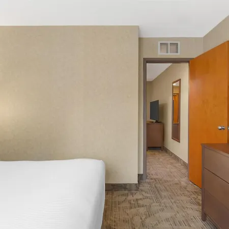 Best Western Plus Valemount Inn & Suites-3
