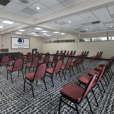 Doubletree By Hilton Manhattan, Ks-3