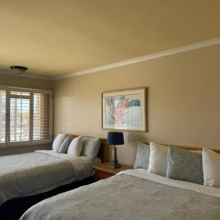 The Shores Inn-3