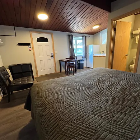 The Pioneer Motel-3