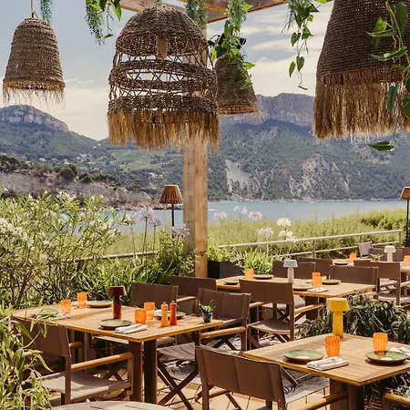 Hotel Les Roches Blanches Cassis-3