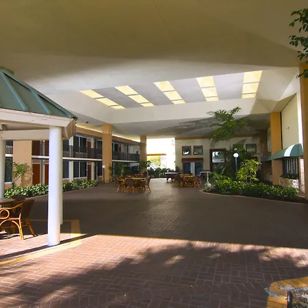 Ramada By Wyndham Kissimmee Gateway-2