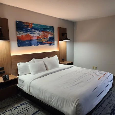 La Quinta Inn By Wyndham Wausau-2