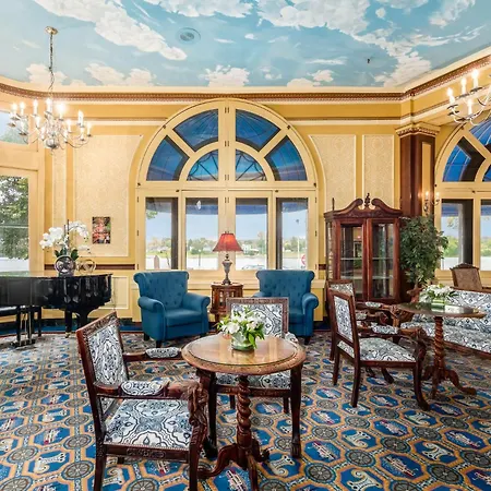 Lafayette Hotel Marietta-2