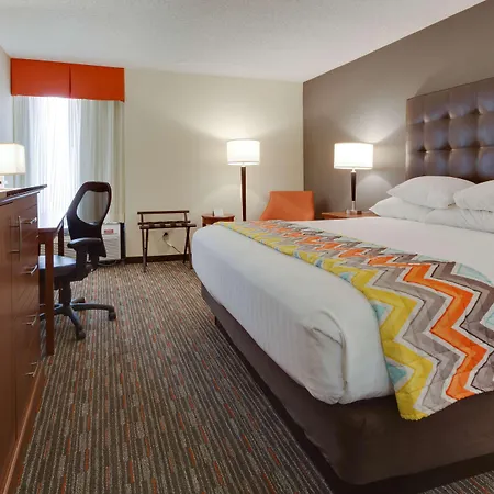 Drury Inn & Suites Columbia Stadium Boulevard-3