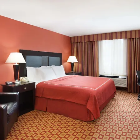 Super 8 By Wyndham Chicago Northlake O'Hare South-2