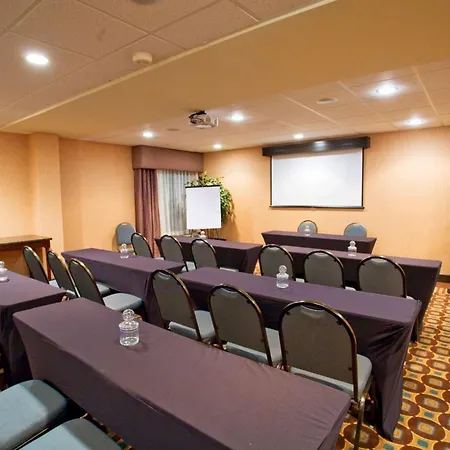 Hampton Inn Atlanta-Newnan-3