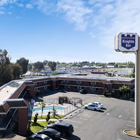 Knights Inn Madera-3