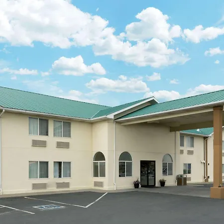 Super 8 By Wyndham Green River-2