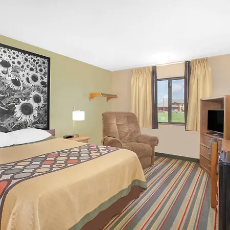 Super 8 By Wyndham Mt Pleasant-2