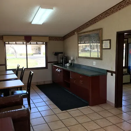 Travelodge By Wyndham Monroe-3
