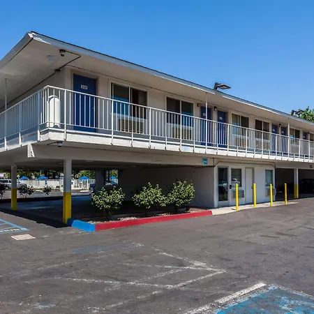 Motel 6 Sacramento, Ca - Downtown-3