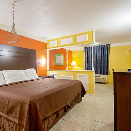 Economy Inn & Suites-3