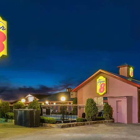 Super 8 By Wyndham Eastland-2