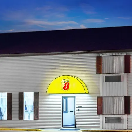 Super 8 By Wyndham Columbus-3