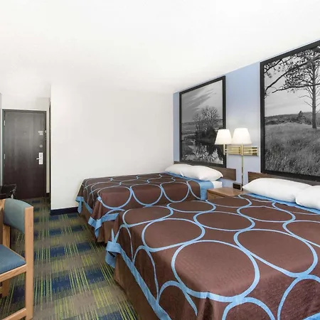 Super 8 By Wyndham Columbus-2