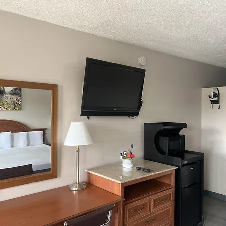 Days Inn By Wyndham Chico-2