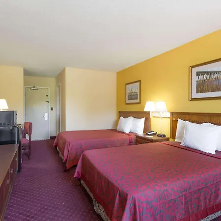 Days Inn By Wyndham Tappahannock-2