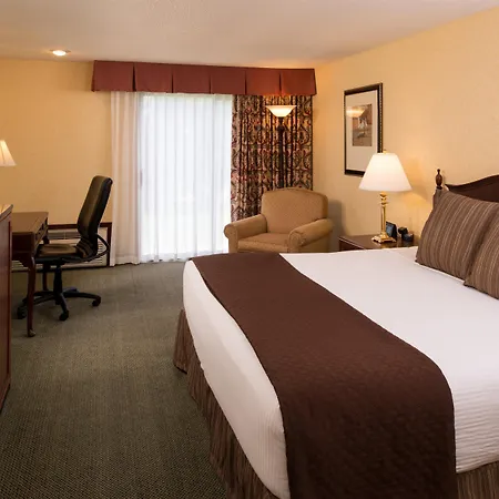 Red Lion Hotel Kennewick Columbia Center-3