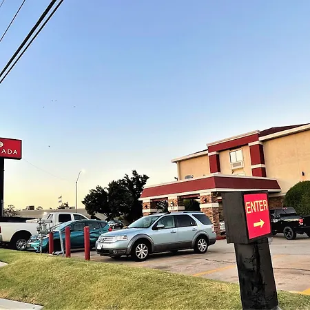 Ramada By Wyndham Oklahoma City Airport North-3