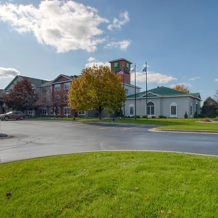 Holiday Inn Express Hotel & Suites Oshkosh - State Route 41 By Ihg-2