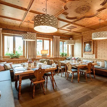 Bauer Hotel Und Restaurant-3