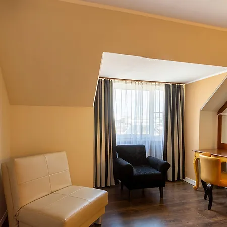 Hotel Calmo-3
