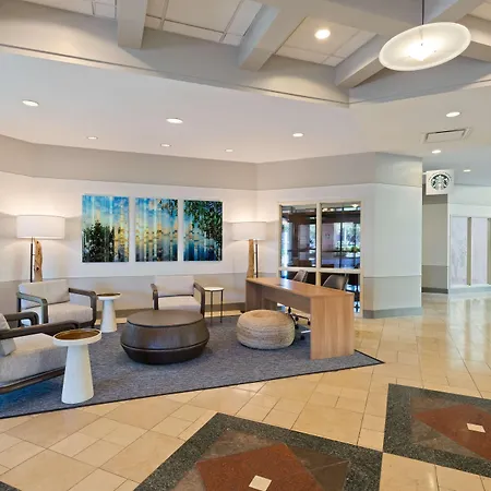 Embassy Suites By Hilton Tampa Usf Near Busch Gardens-3