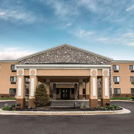 Econo Lodge Inn & Suites Monroe-3