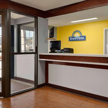 Days Inn By Wyndham Dillon-3
