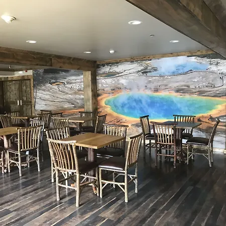 Clubhouse Inn-3