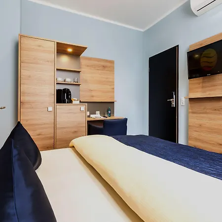 Hotel Ocean Pearl Frankfurt Central Station-3