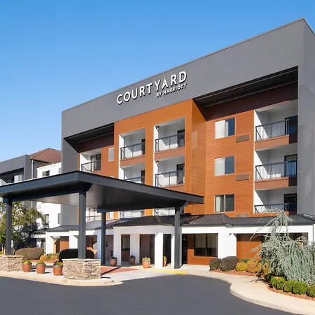 Courtyard By Marriott Burlington-3