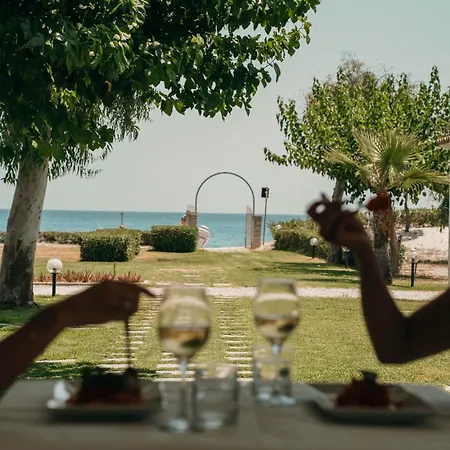 Villaggio Camping Poseidon - Bungalows & Rooms With Sea View In Nature-2
