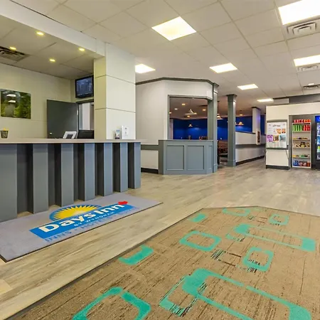 Days Inn By Wyndham Drayton Valley-3