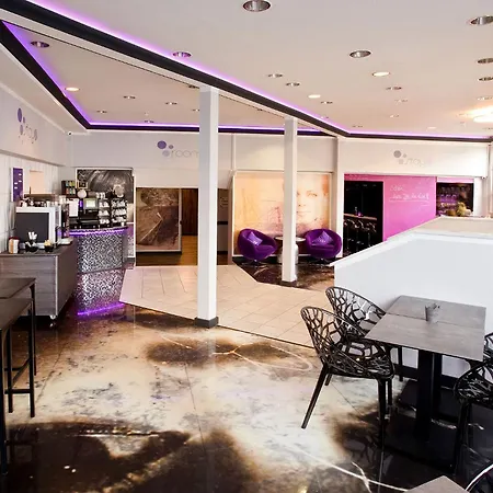 Plaza Inn Stays Design Dortmund-3