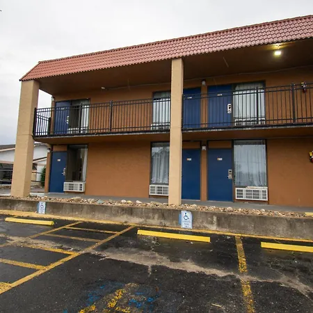 Days Inn By Wyndham Caddo Valley Arkadelphia-2
