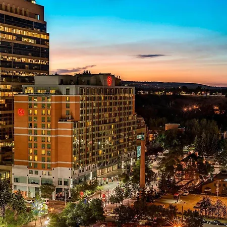 Sheraton Suites Calgary Eau Claire-3