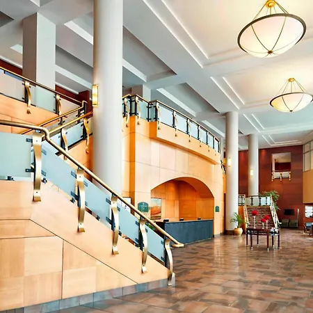Sheraton Suites Calgary Eau Claire-2