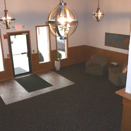 Travelodge By Wyndham Jefferson City-3