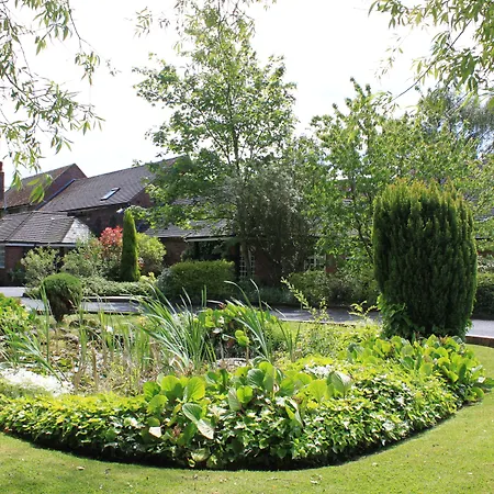 Marston Farm Hotel-3
