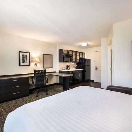 Sonesta Simply Suites Denver West Federal Center-3