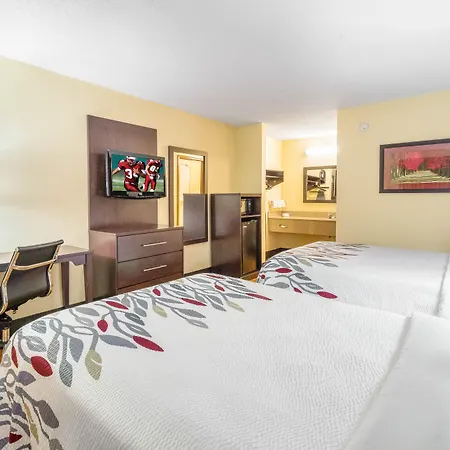 Red Roof Inn Clarksville-2