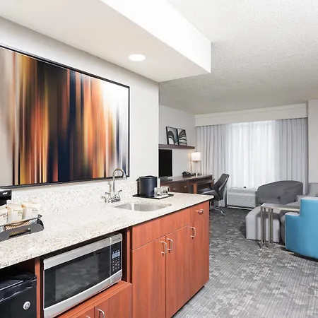 Courtyard By Marriott Louisville Downtown-2