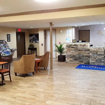 Baymont By Wyndham Belleville Airport Area Free Airport Shuttle-3